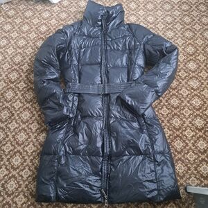 Elegant Women's Black Puffer Jacket